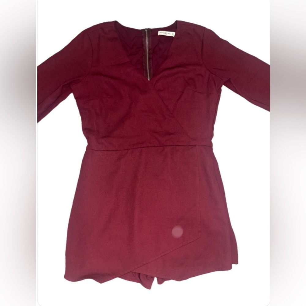 Abercrombie & Fitch Burgundy 3/4 Sleeve Romper- Size 10 - Picture 2 of 5